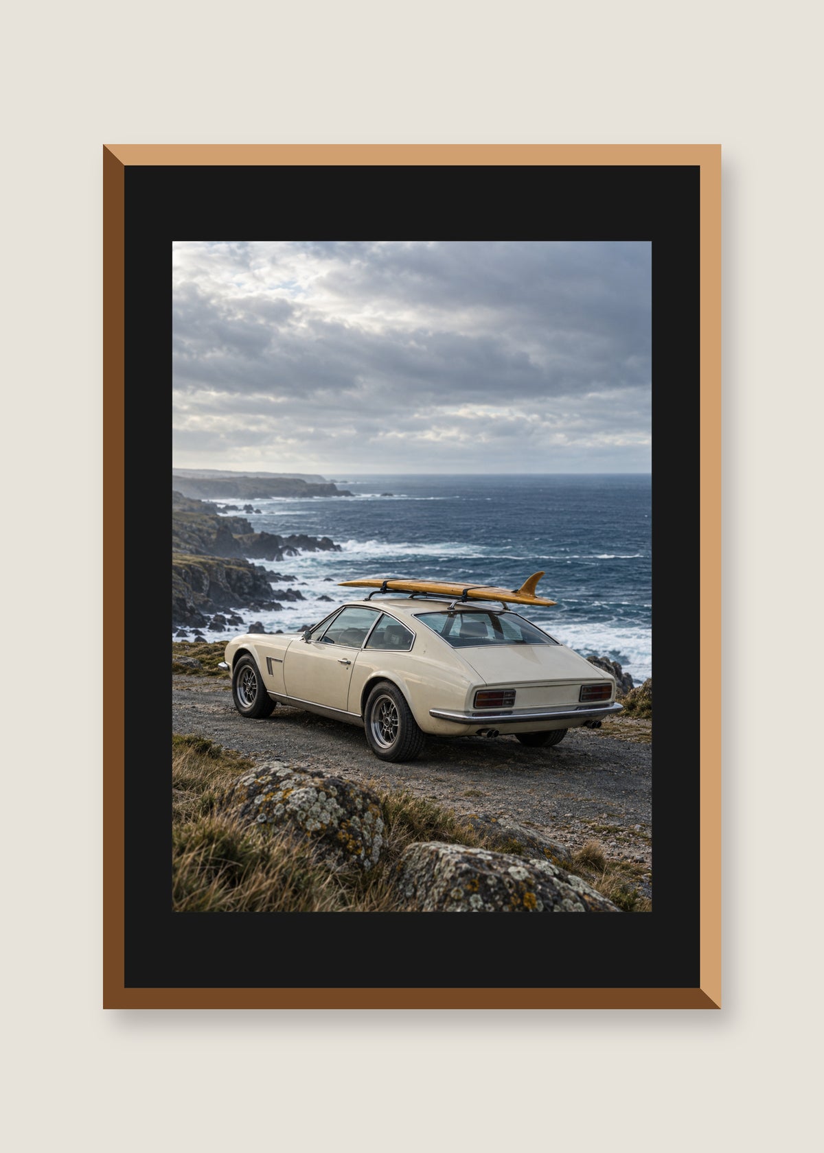 Saltline Coupe, Black mat with natural oak frame