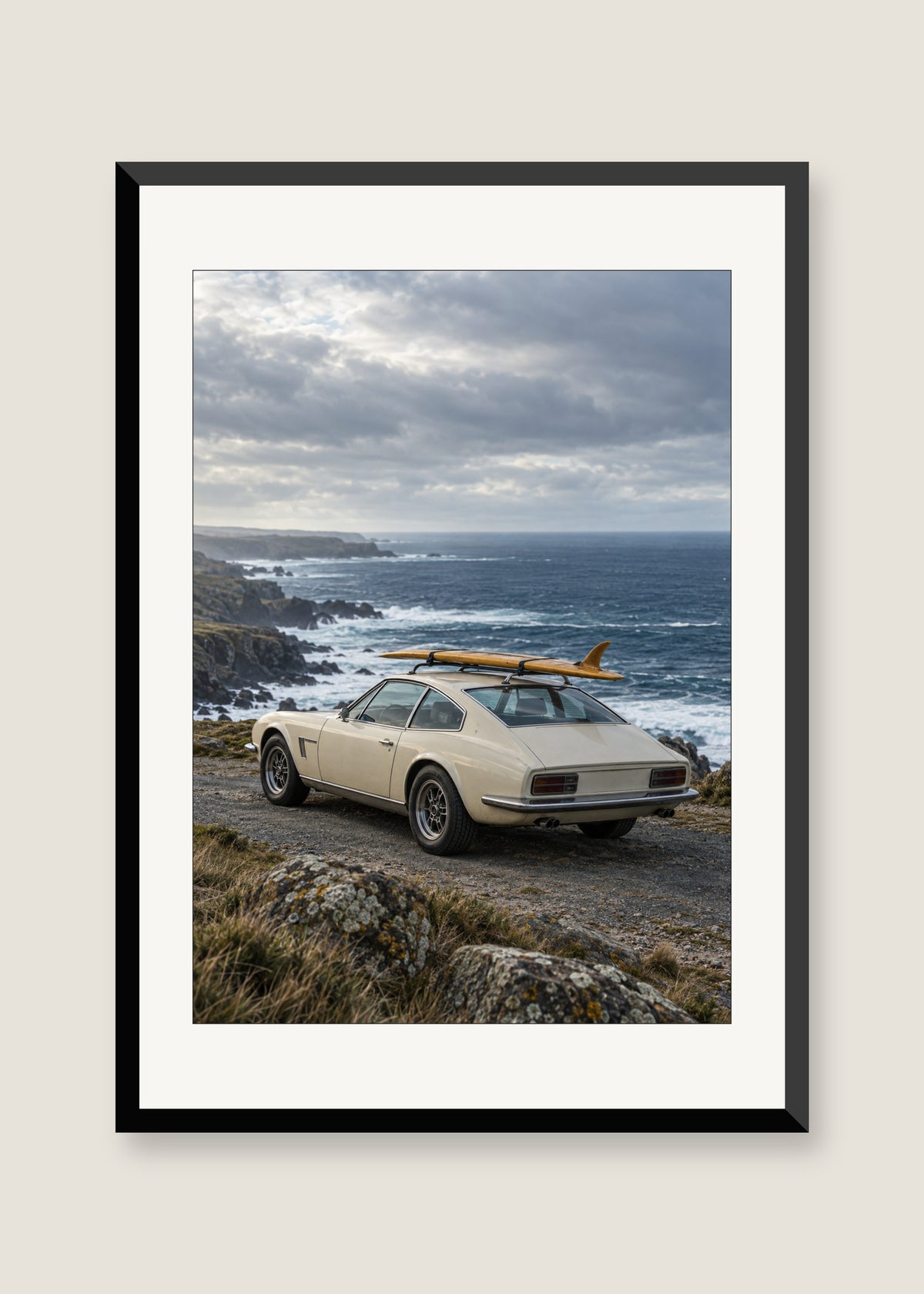 Saltline Coupe, White mat with black frame