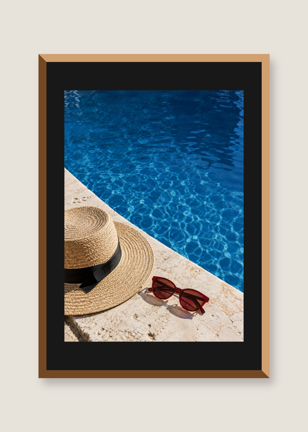 Sunhat by the Pool, Black mat with natural oak frame