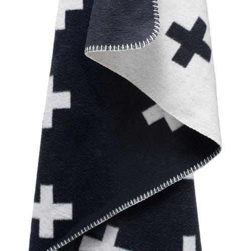 LARGE REVERSIBLE CROSS BLANKET